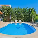 Villa Talia Deniz Manzaralı *