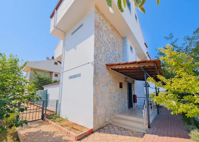 Talia Deniz Manzarali